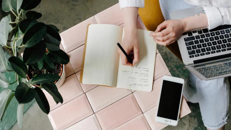 Success Story Once This Business Was Started With Just 2 Rupees A Week Today It Is Earning In Billions