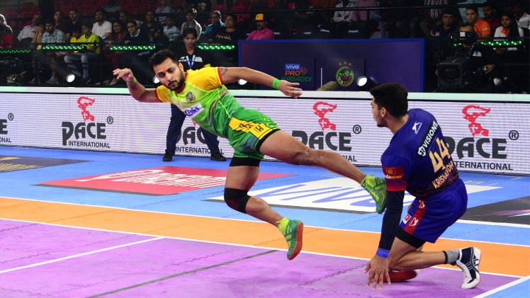 Pro Kabaddi League 2021 22 Patna Pirates Won The Thrilling Match Rohit Gulia Did The First Super Raid Of The Season